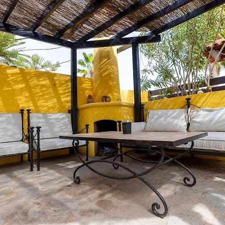 Aurora Mari Villa Your Dream Steps From The Ocean Shore Caleta De Fuste Bagian luar foto