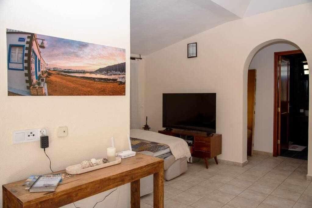 Aurora Mari Villa Your Dream Steps From The Ocean Shore Caleta De Fuste Bagian luar foto